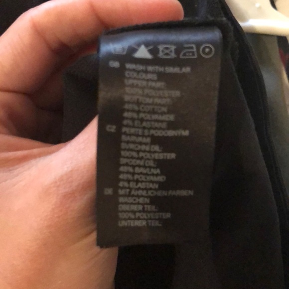 NWOT Black mini dress with pockets - Picture 4 of 4